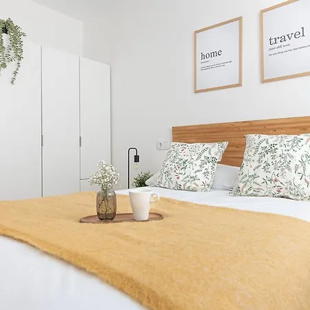 Cozy 3br In Puertochico, Center *