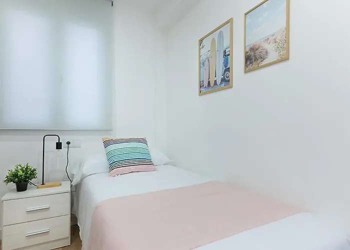 Cozy 3br In Puertochico, Center Daire