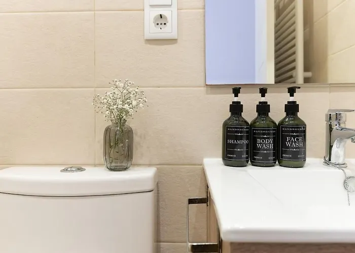 Cozy 3br In Puertochico, Center Apartment *